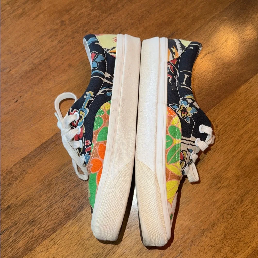 Vans Multicolor Floral Canvas Shoes - Picture 2 of 7